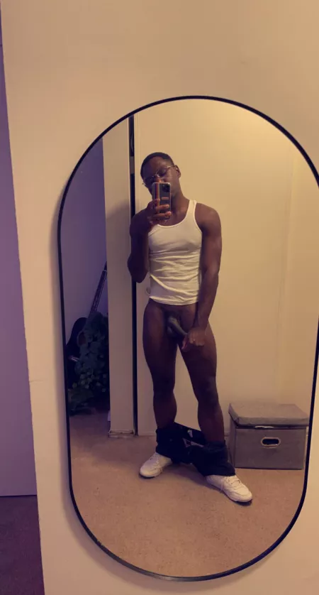 Need a hand by kvinlam