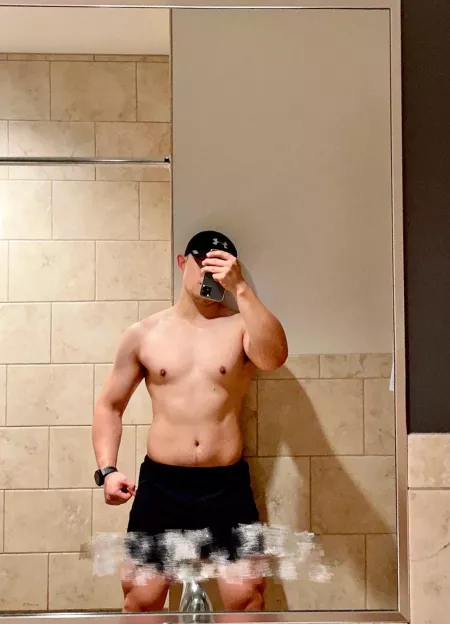 Need a hung top to pound me. Chats open ;) by westcoastkiezer