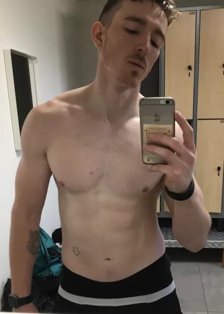 Need a massage💪🏻😁 by TheColdOnes