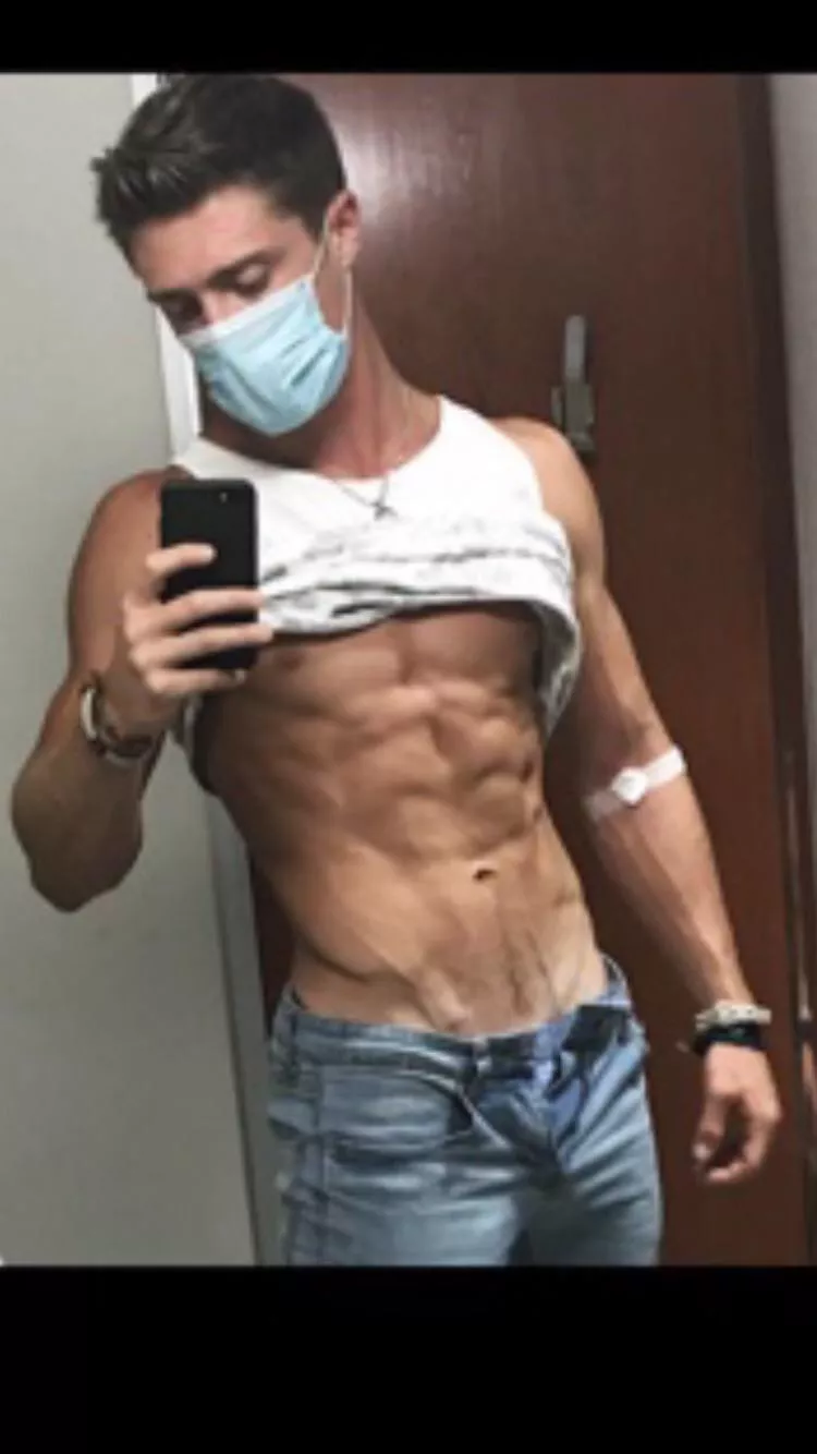 Need a sexy ebony to chat. Won’t pay sorry. Hmu posted by Iwantthemoneyyyy