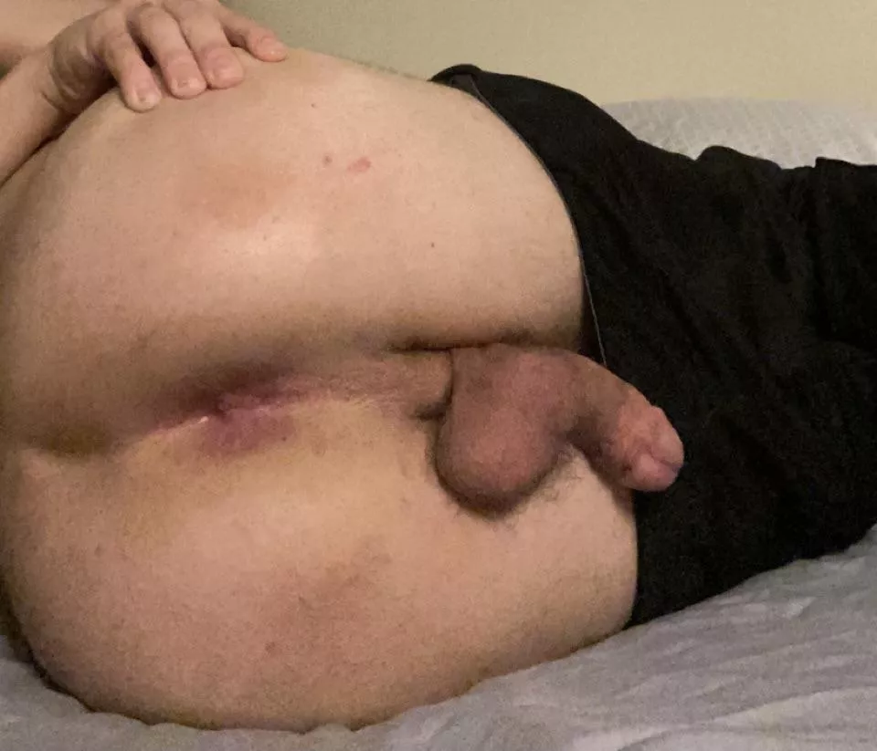 Need my tight hole bred 😩😩😩 posted by drexel0621097