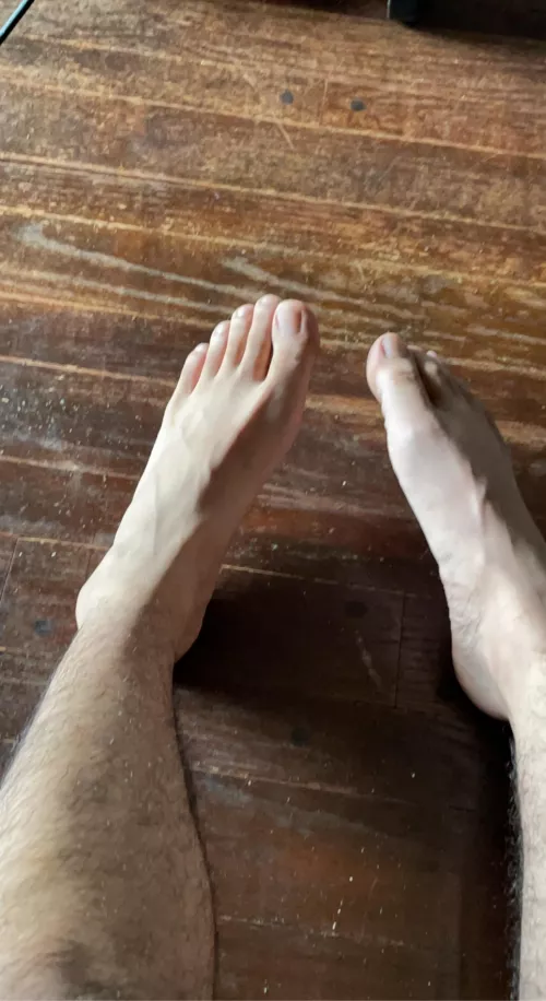 Need my toes sucked by ManilaPudding