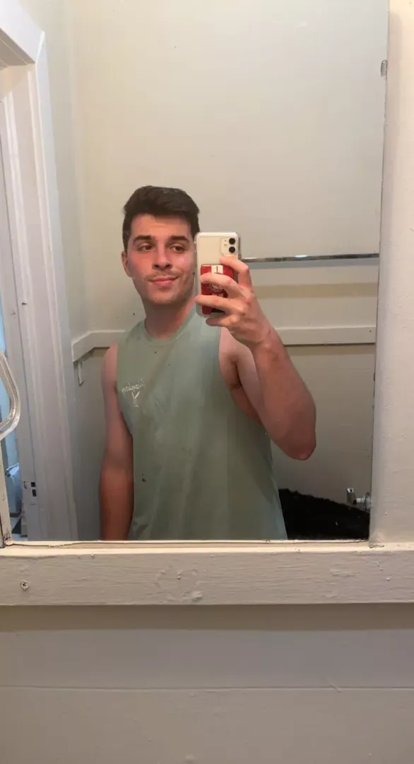 Need new friends, hmu 😃 posted by _tannerjd