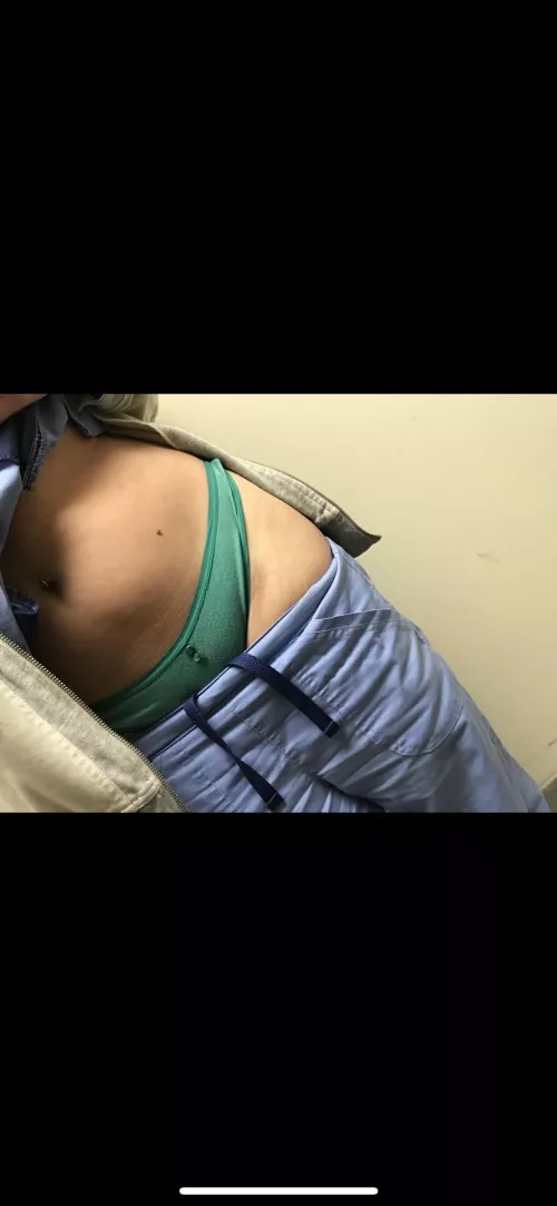 Need some female friends 💪🏻 by TheBoozeman14