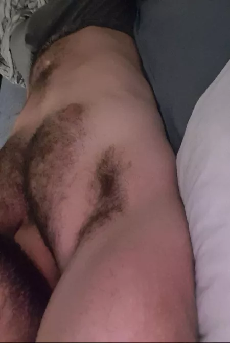 Need some love 😏 by Hryrb