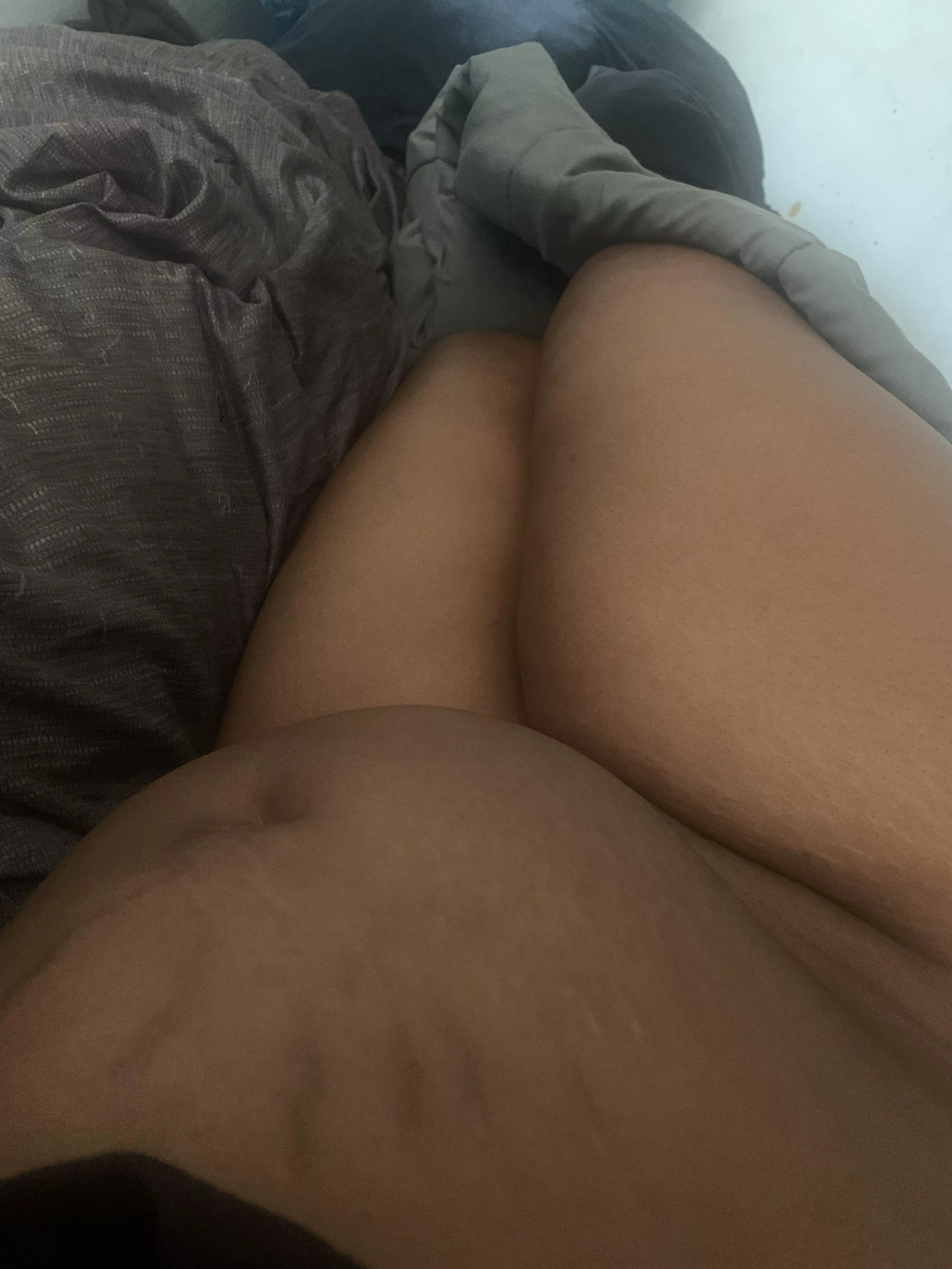 Need some rubs 😏❤️ posted by HiiiVibez