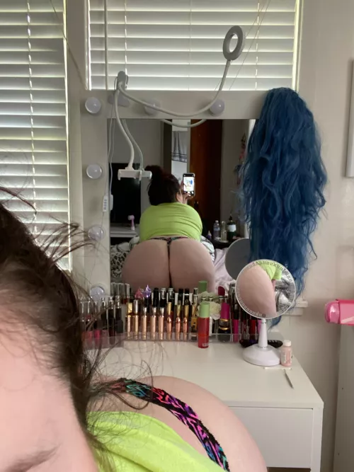 Need someone to clap my cheeks from behind like this by CapitalFrosting4657