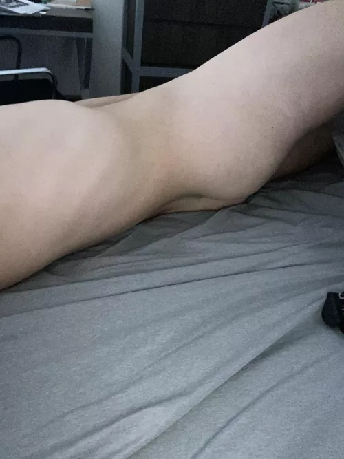 Need someone to play with me. Dm open by Gayguy1511