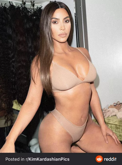 need someone to rp as kim kardashian she’s so perfect by ifapsometimes