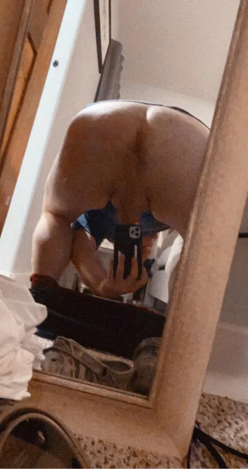 Need to be filled so bad… DM?? by wittyLOSERname