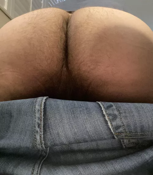 Need to get to work. Fuck. by tanlinesoutside