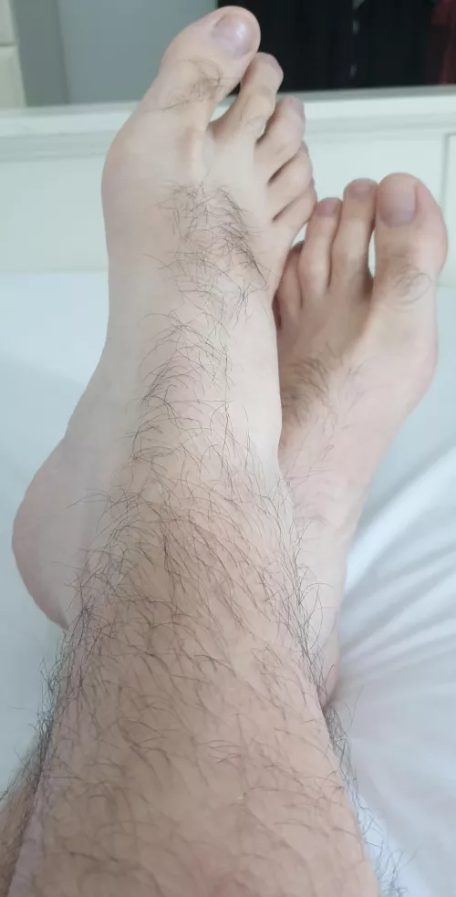 Need you at the foot of the bed by le_burger95