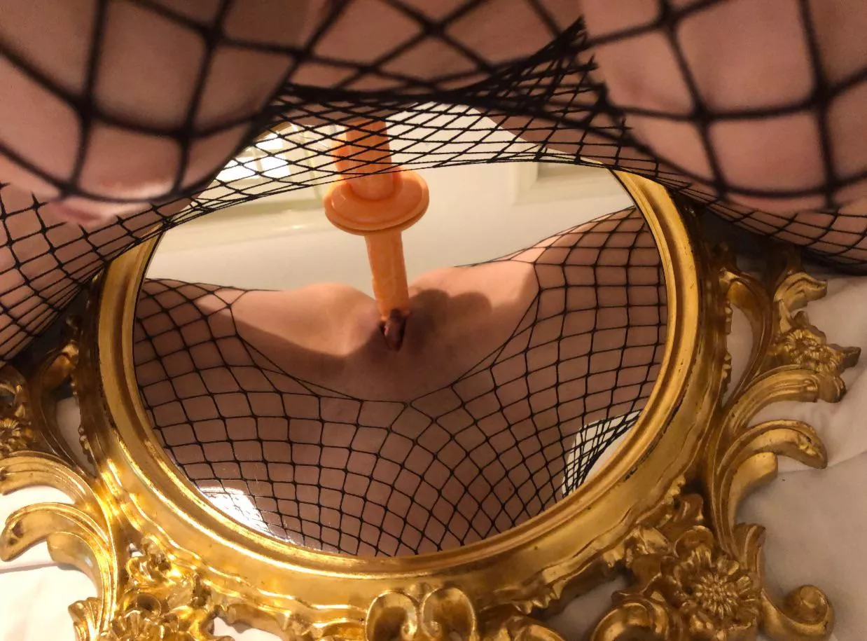 Need your tongue on me posted by barely19