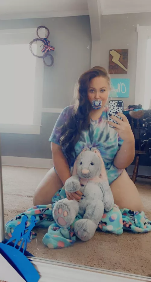 Needy bunny tonight by Babyblueeyes193