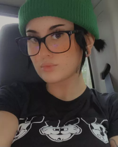 Nerds > Jocks 🥰 by Sylviesuki