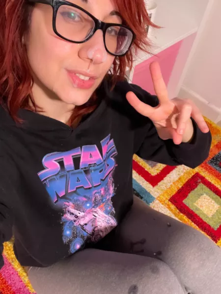 Nerdy Girls deserve cum too! by pinkandy93