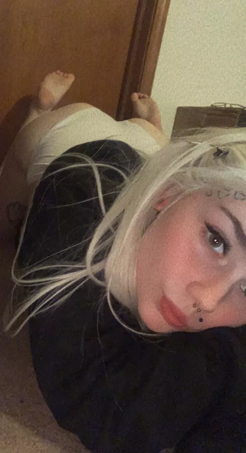 Netflix and Chill? <3 by spookybarbiegirll