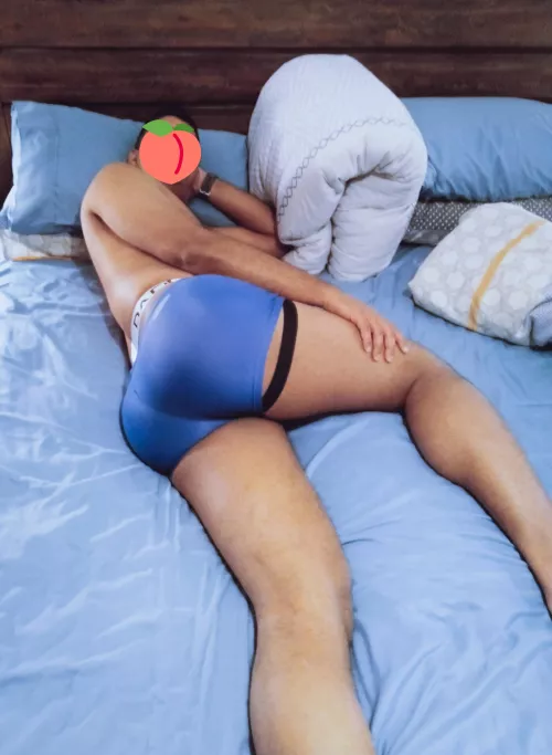 ✨🍑 Never miss them squats !! 🍑✨ by BubbliciousBoy