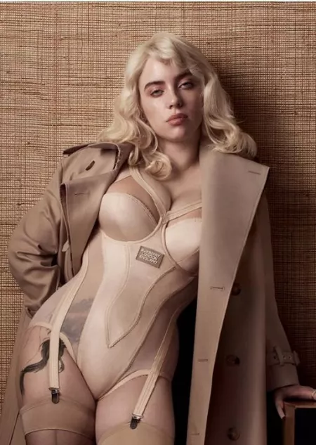 Never realized until recently how sexy Billie Eilish actually is... by teetee0715