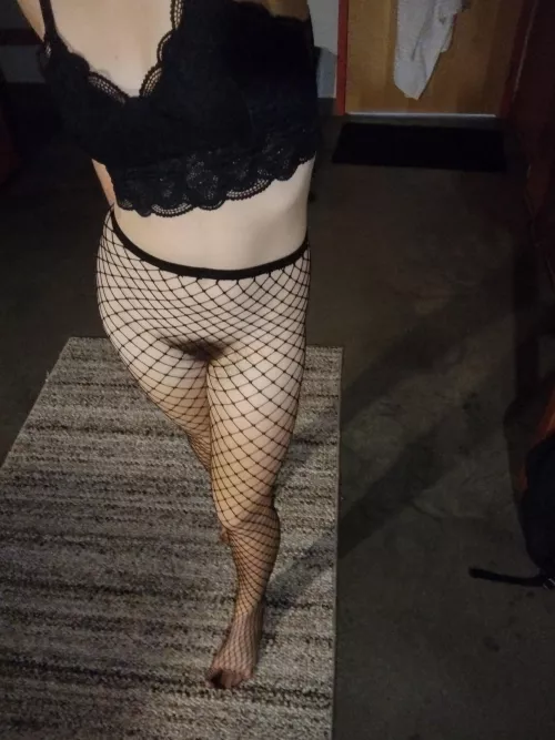 never shaved pussy 💜 read comments by scarletdarling144