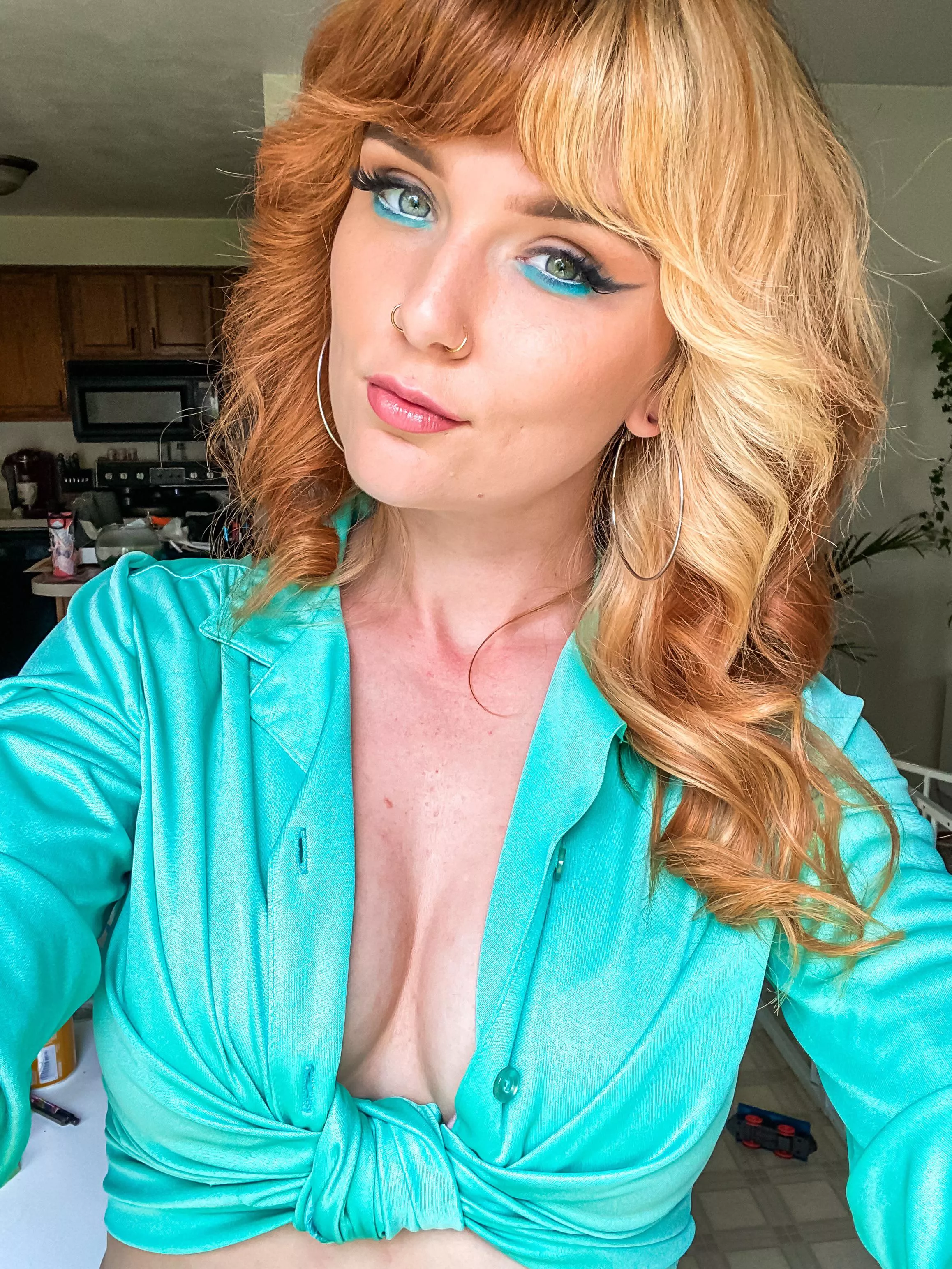 Never thought I’d like this color 🤷🏻‍♀️ posted by xhoneyfox