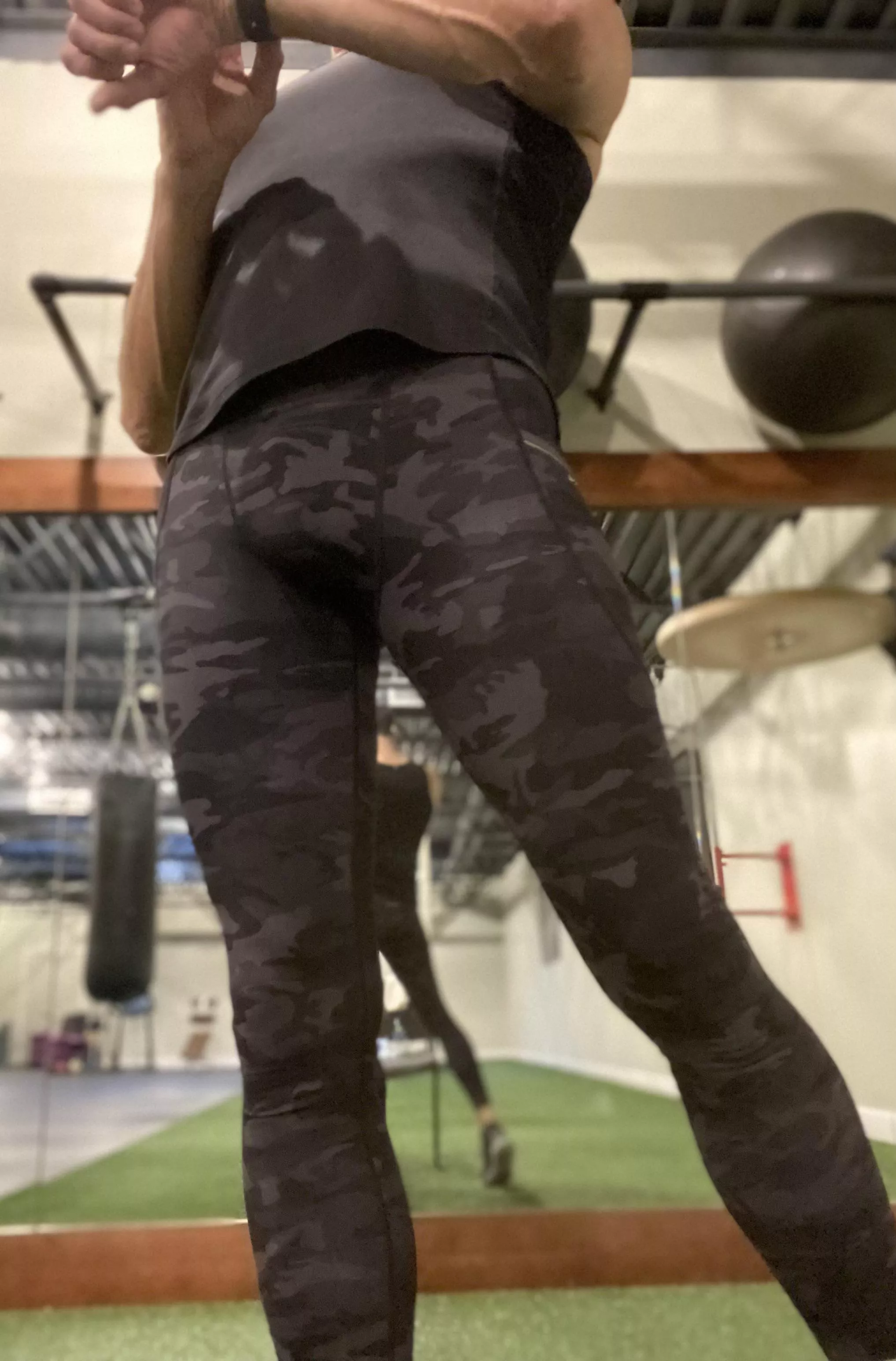 New camo tights posted by cyclist996