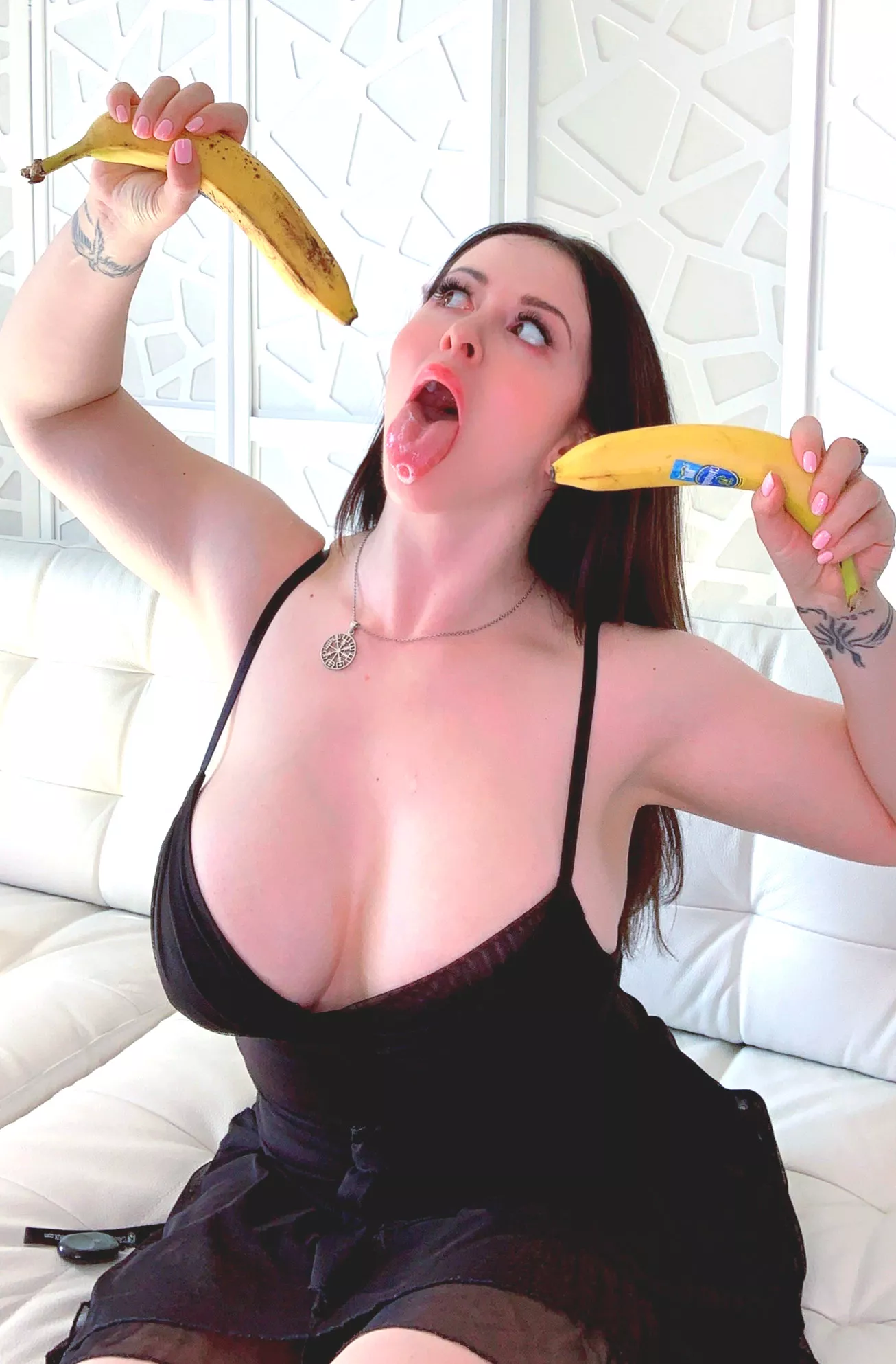 NEW Double Penetration video out NOW! 💥 posted by larkinlovexxx