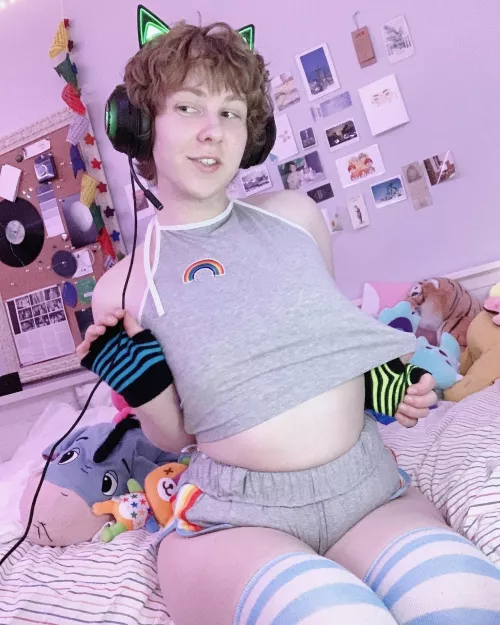 new gaming outfit just dropped by jcatboy