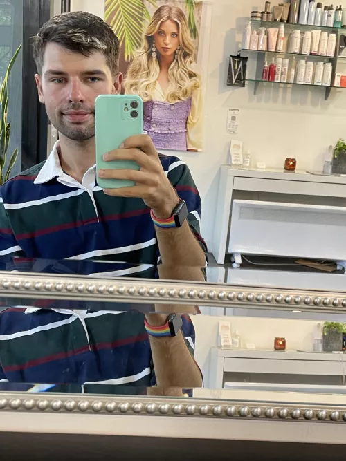 New hair, not so new me 😉 by hornymelbboy