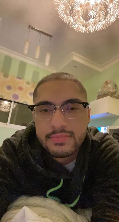 New haircut, are we loving it or not? by SrSAT