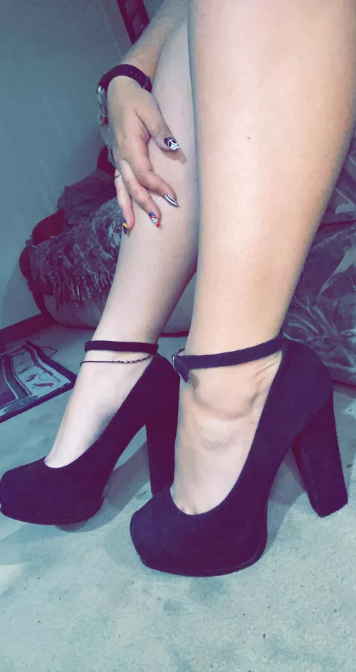 New heels 🖤 what do you think? 😋 by Amylouwho09