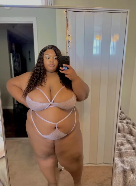 New here 🥰 by DanekDanielle