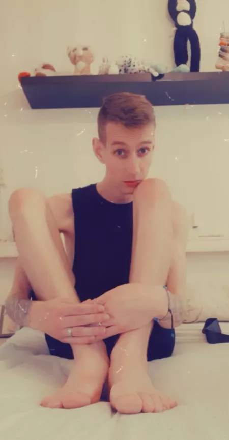 New here will post daily of you want that 🤗 by thatskinnyTwink18