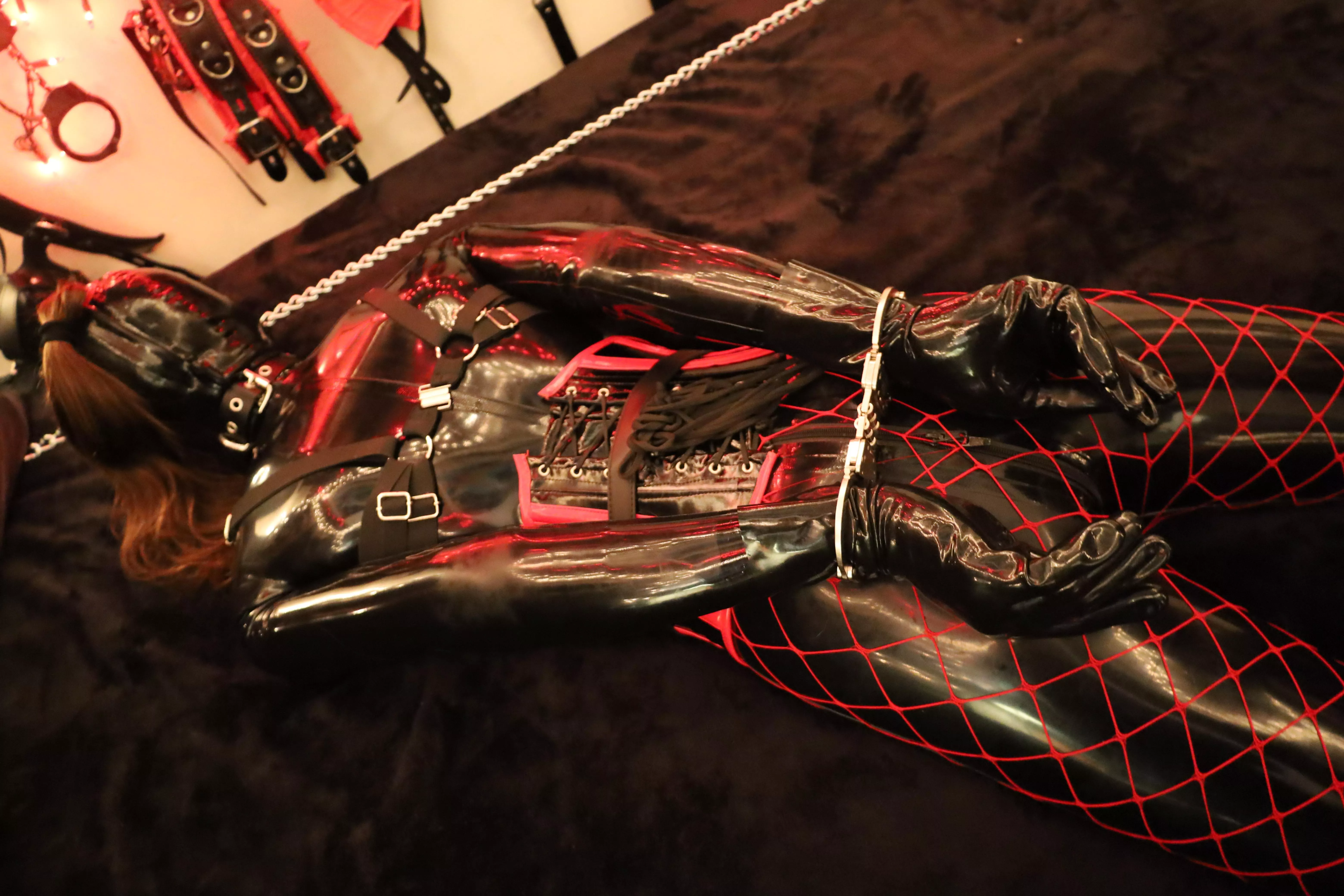 New Hinge Cuffs 👀 posted by Janerose666