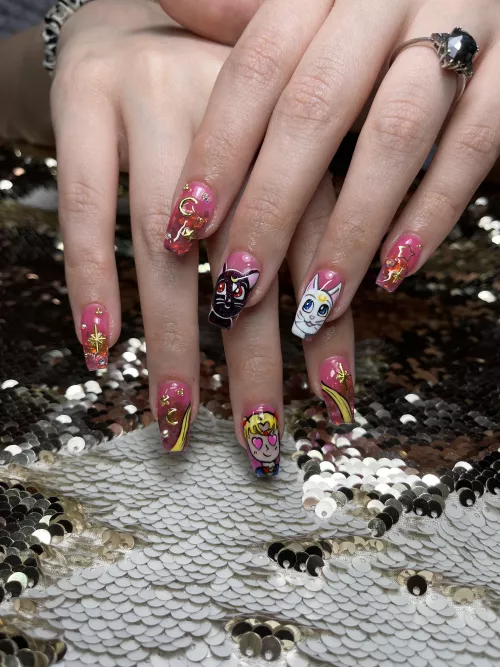 New nails make me feel smol 🥰 by Traditional-Way3110