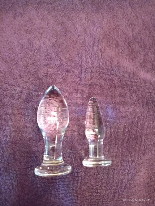 New plug on left by MisterOchre