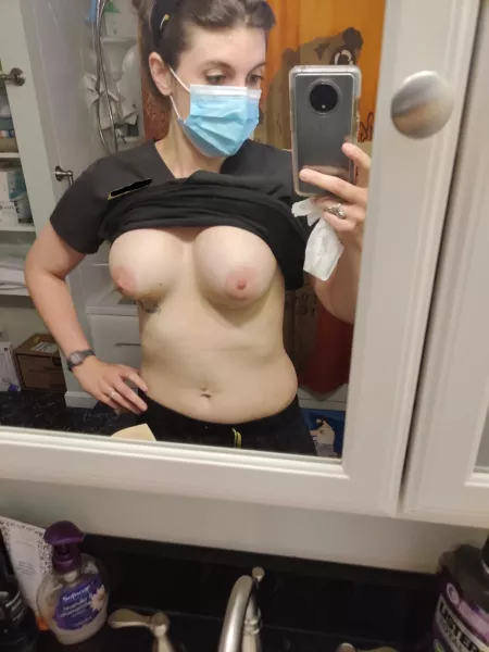 New Scrubs, Who Dis? by CharletteTied