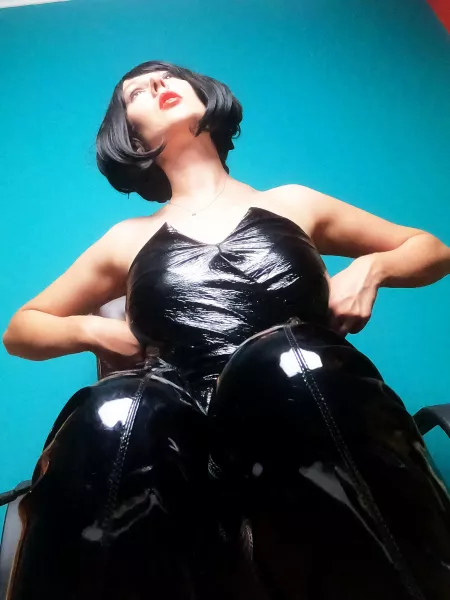 New shiny outfit 🖤 by Niamh_Satie