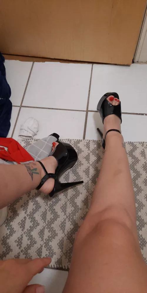 New shoes & first post by extra_sarah