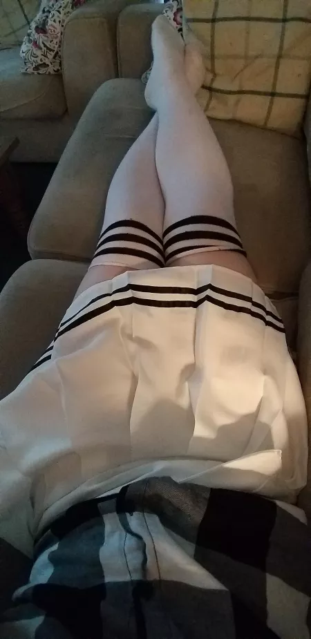 New skirt 😊 by femboy_charlie