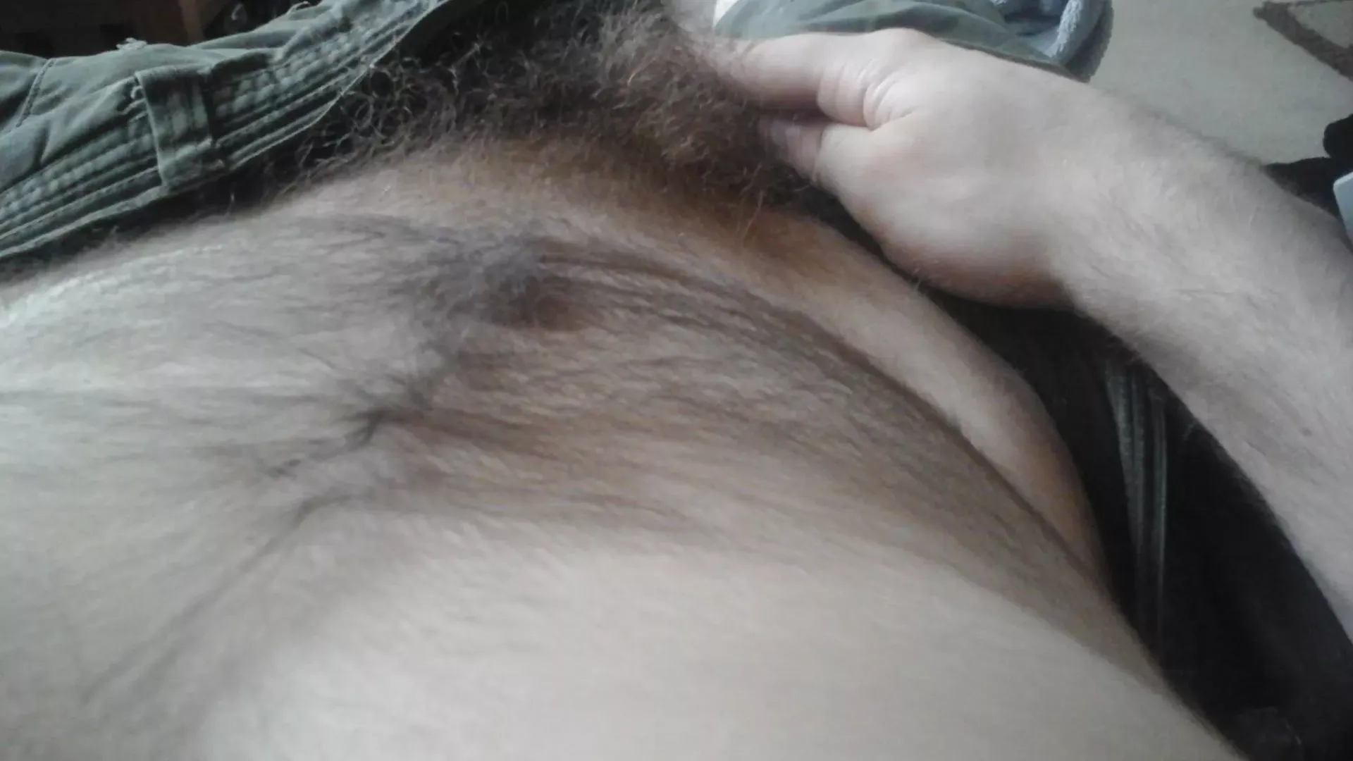 New to this group, and bi curious. Just kinda wanna know if you like what I've got posted by AcanthocephalaNo9301