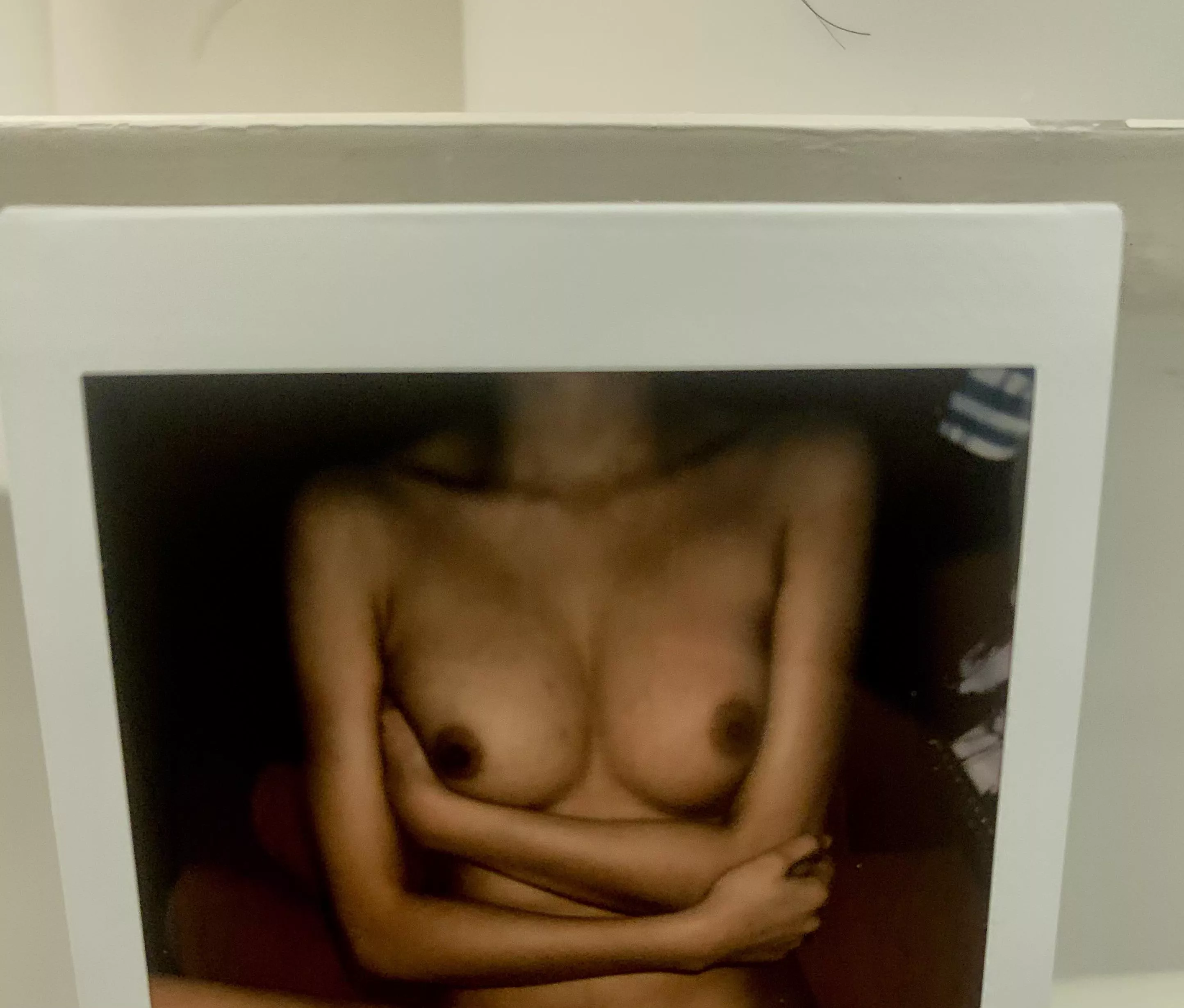 New to this. Let’s start with my top half [F] [OC]. I only do Polaroids and cockrides. posted by titydelight