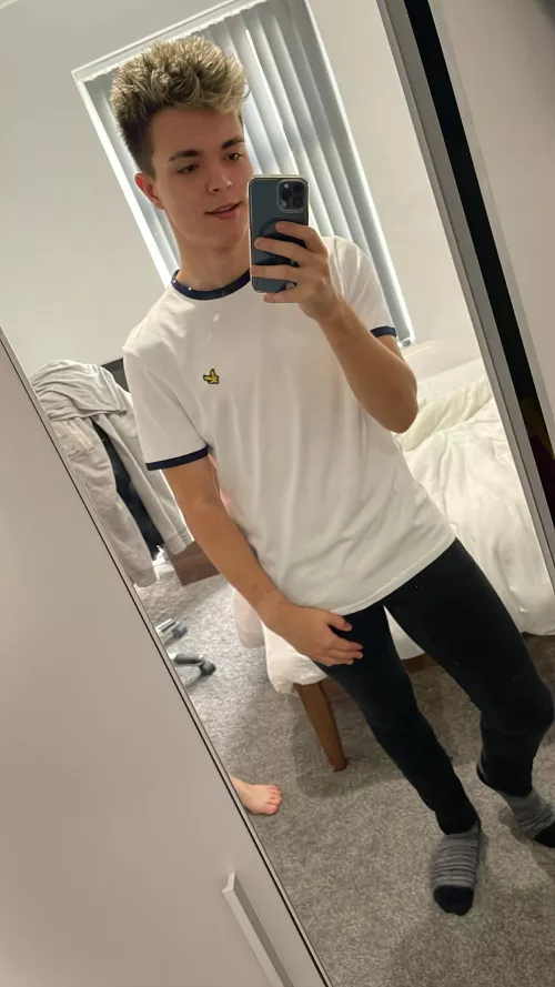 New T-Shirt, whatcha think? by Xzese