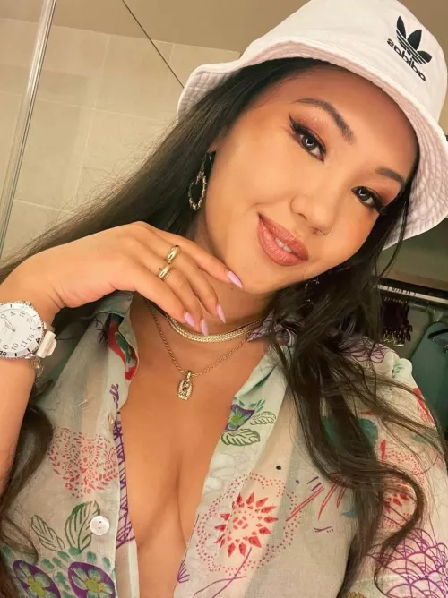 New year, same college babe vibe by Accompliina