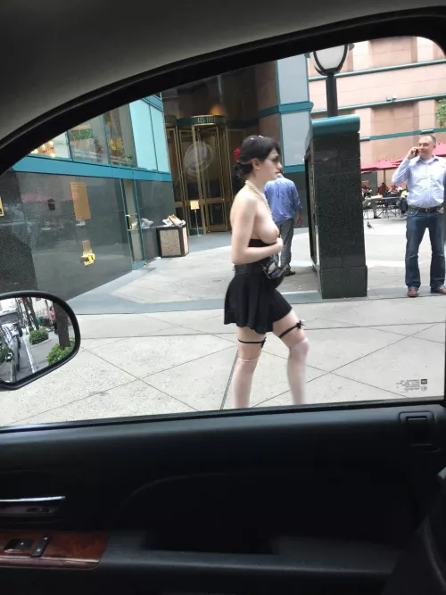 New York City 🤣 by alleywaybum