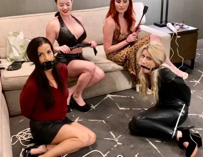 Newbie Bondage Models Molli Muse and Sage Pillar have the upper hand over legends Kobe Lee and Constance. Join the fun at tiedtales by tiedtales