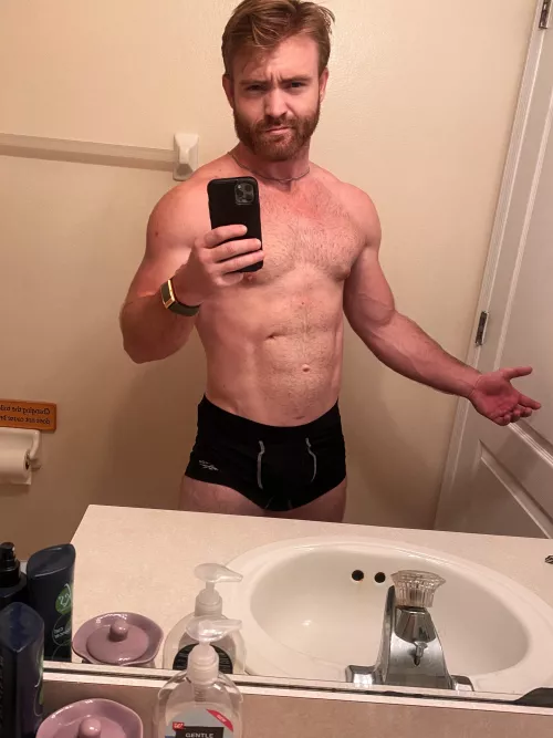 Newly single, guess it’s time to get back in the gym 🤷🏼 by MiniiChad