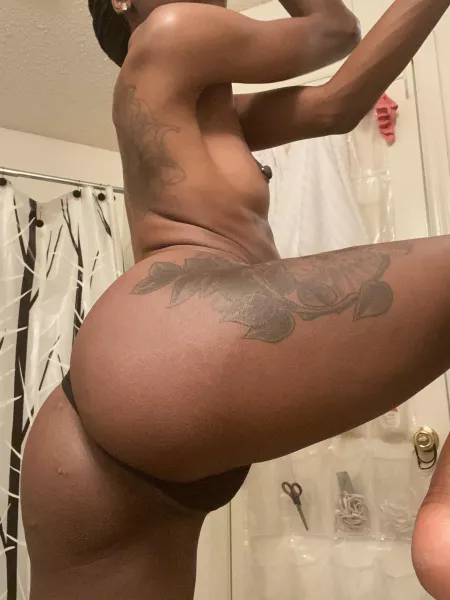 Next 10 Subscribers Get An Unseen Video Of Me Playing With My Pussy Up Close & Personal 😈💦 chk Cmnts below! by mamiislimm