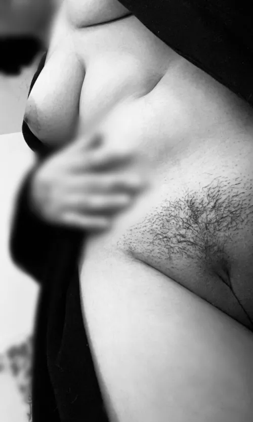 ngl, never been one to feel pretty about my 🙀 by sour-witty