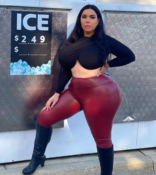 (N)ice by warmhole8D